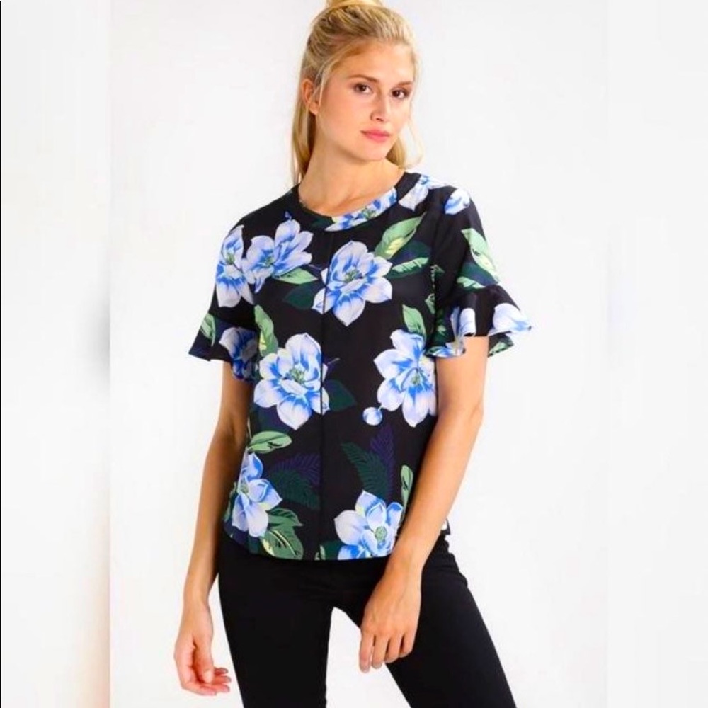 Banana Republic Chelsea Floral Print Top Ruffle M